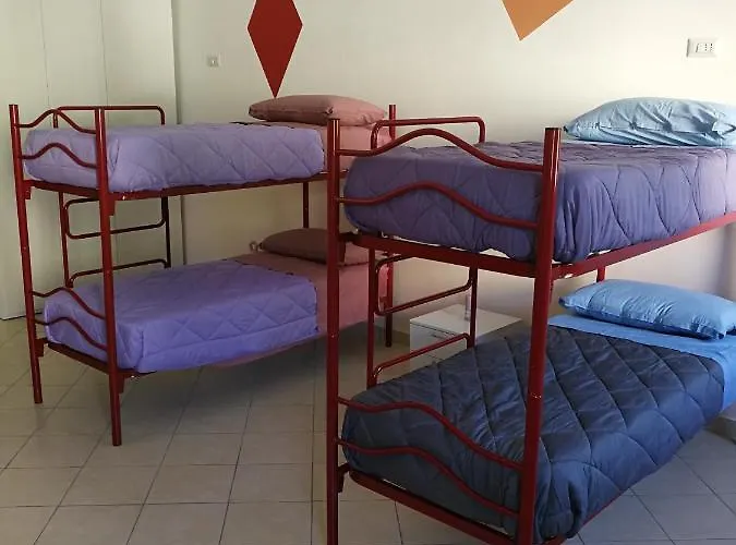 Di San Germano Hostel Borgofranco d'Ivrea